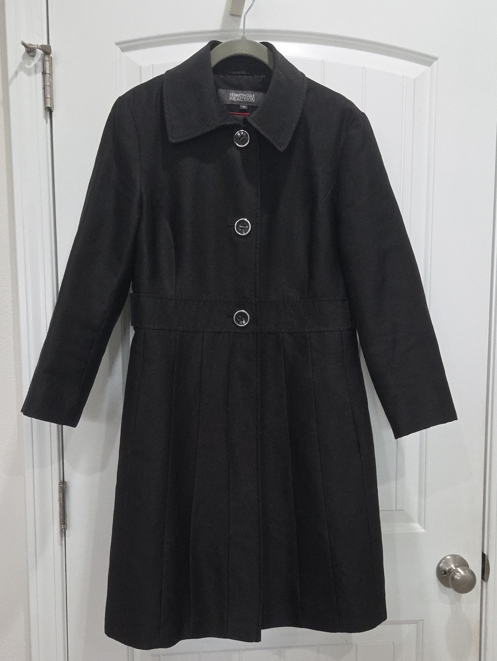 Kenneth Cole Reaction Black Pleated Trench Coat M